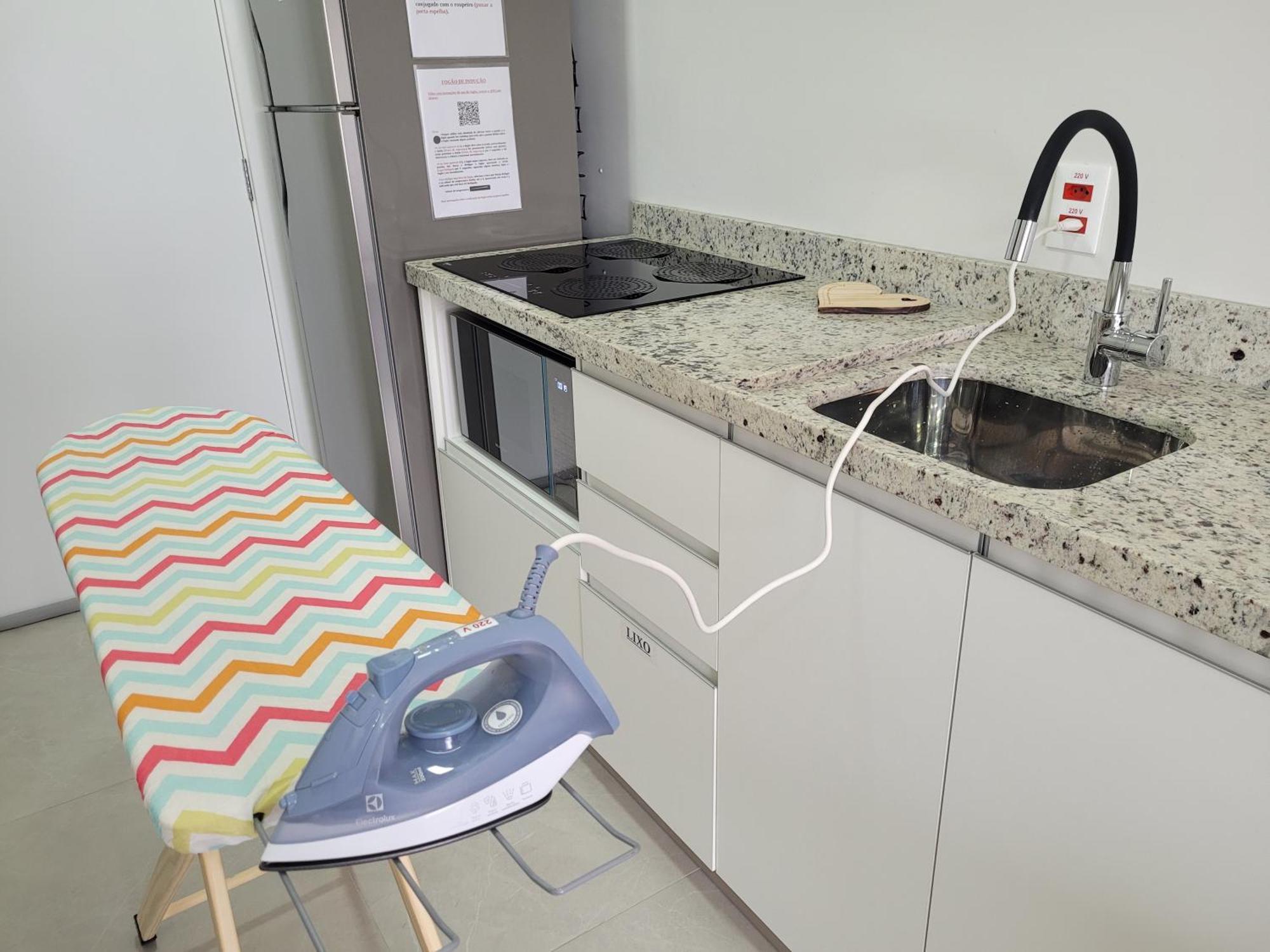 Studio Lux Ao Lado Da Puc Com Netflix Porto Alegre Ngoại thất bức ảnh